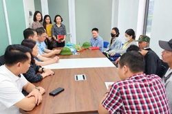 Phường Đông Ngạc thăm hỏi, động viên gia đình sinh viên Trường Đại học Mỏ - Địa chất