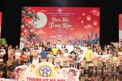 Rộn ràng ngày hội Trung thu tại Cơ quan Báo và Phát thanh, Truyền hình Hà Nội