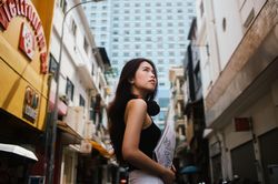 Nghịch lý việc làm của giới trẻ châu Á