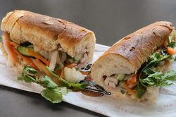 Vì sao bánh mì liên tiếp gây ngộ độc thực phẩm?