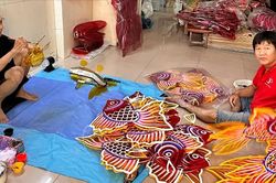 Giữ ký ức những mùa trăng