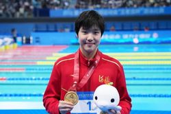 VĐV Trung Quốc lập kỳ tích tại Asiad với HCV ở tuổi 13