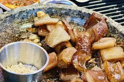 Người đàn ông suýt mất thị lực, đường huyết cao khó tin vì thói quen ăn uống