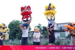 Các đội múa lân ở Hà Tĩnh tất bật 'vào mùa'