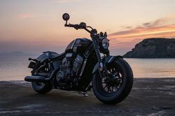 Benda Rock 707 ra mắt: Cruiser 73 mã lực, treo khí nén, giá gần 300 triệu đồng
