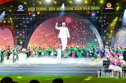 Lung linh đêm hội Trăng rằm nơi biên cương Mường Lát