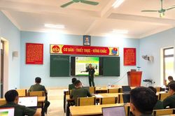 Đổi mới công tác tuyên tuyền, giáo dục chính trị cho cán bộ, chiến sĩ