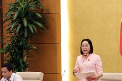 Phó Chủ tịch Quốc hội Nguyễn Thị Thanh dự phiên giải trình của Bộ trưởng Bộ Giáo dục và Đào tạo
