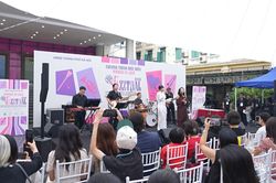 Đưa Jazz xuống phố