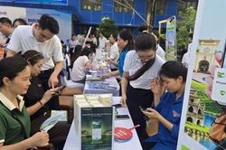 Hàng trăm chỉ tiêu tuyển dụng tại Phiên giao dịch việc làm cụm Đống Đa