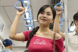 Mượn chuyến xe đô thị gửi 'hành trang vào đời' cho tuổi trẻ