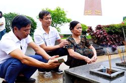 'Anh nằm lại ở đâu hơn nửa thế kỷ, gia đình mong anh trở về'