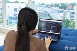 Từ người tìm việc đến 'mắt xích' lừa đảo...