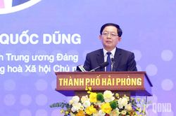 Ph&oacute; thủ tướng Hồ Quốc Dũng: Kiến tạo kh&ocirc;ng gian ph&aacute;t triển mới cho logistics V&ugrave;ng đồng bằng s&ocirc;ng Hồng