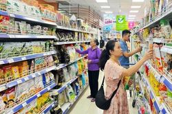Đảm bảo nguồn hàng hóa thiết yếu trong mùa mưa bão