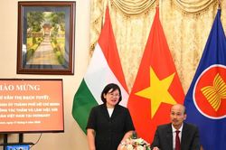 TPHCM tăng cường hợp tác với Pháp và Hungary về AI, logistics, giao thông đô thị