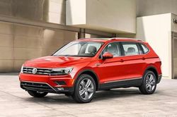 Triệu hồi hơn 208.000 xe Volkswagen Tiguan và Teramont lỗi hệ thống lái