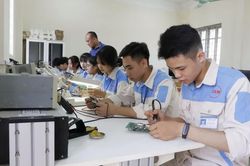 Học nghề mở cơ hội việc làm bền vững cho người dân vùng khó