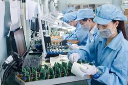 Nhập siêu lập đỉnh 30 năm, sức ép nào lên tăng trưởng?