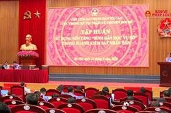 Tập huấn sử dụng nền tảng học tập phục vụ Phong trào 'Bình dân học vụ số'