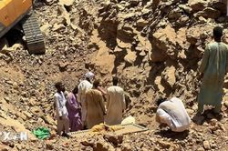 Sập mỏ vàng ở miền Bắc Sudan, hơn 30 người thương vong