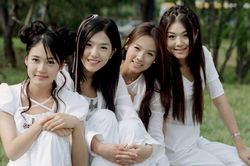 Fin.K.L tái hợp sau 21 năm, viết tiếp câu chuyện còn dang dở