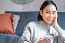 Phụ nữ sau ly hôn chọn sống độc thân: Bình yên quan trọng hơn 'một bờ vai'