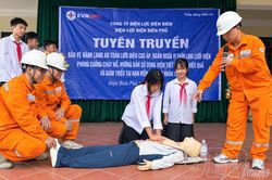 Tuyên truyền an toàn điện cho học sinh xã Mường Pồn