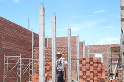 Dựng nhà mới, rời vùng sạt lở