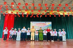 Truyền thông tuyên truyền pháp luật an toàn giao thông