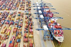 Tiếp đà tăng trưởng hai con số