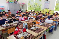 Cao Bằng: Dinh dưỡng học đường từ những việc làm cụ thể
