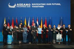 Khối ASEAN thúc đẩy hợp tác kinh tế với Mỹ và Nhật Bản