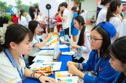 Thanh niên trước sức ép việc làm trong thị trường lao động mới