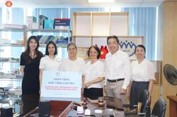Hội Bảo vệ quyền trẻ em Việt Nam cùng SLP Việt Nam trao cơ hội tiếp cận công nghệ cho trẻ em khó khăn