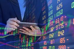 VN-Index giảm gần 16 điểm, mất mốc 1.800 trong ngày đầu nâng hạng