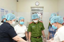 Phường Hoàng Liệt lập đoàn kiểm tra công tác thực tế tại các trường học