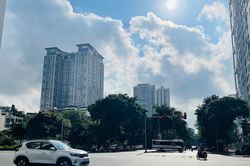 Thời tiết Hà Nội hôm nay: Nắng nóng quay trở lại, mức nhiệt Thủ đô cao nhất bao nhiêu độ?