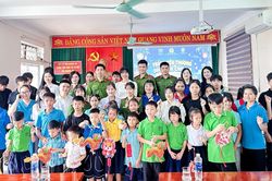 Mang không khí Tết Trung thu đến với trẻ em yếu thế