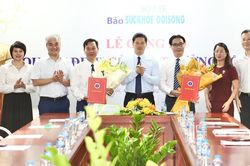Thứ trưởng Thường trực Bộ Y tế trao quyết định bổ nhiệm lại 2 Phó Tổng Biên tập Báo Sức khỏe và Đời sống