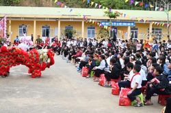 Đà Nẵng: Hơn 1.200 phần quà Trung thu đến với học sinh vùng cao xã Hùng Sơn