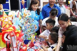 Đà Nẵng: Trao hơn 8.000 suất quà Trung thu cho con đoàn viên, người lao động khó khăn