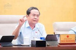 Tạo cơ sở pháp lý 'sạch' để khơi thông nguồn lực kinh tế biển