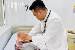 Cô gái 16 tuổi co giật, mất ý thức: Đừng chủ quan với động kinh