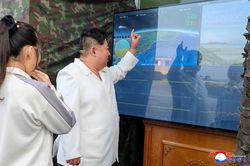 Triều Tiên thử nghiệm thành công hệ thống vũ khí chiến đấu mới