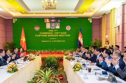 Hải quan Việt Nam - Campuchia tăng cường hợp tác trong lĩnh vực điều tra, chống buôn lậu