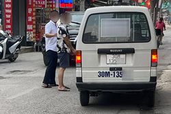 Đập vỡ hai gương ô tô, người đàn ông bị tạm giữ sau vài giờ