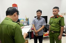 Bắt 3 người ở Vĩnh Long bị cáo buộc nhận hối lộ, làm giả hồ sơ
