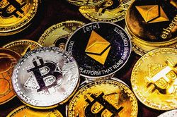 Bitcoin lên đỉnh 8 tháng, 'mùa đông tiền số' đã kết thúc?