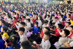 Một đêm trăng, nghìn nụ cười nơi biên giới Yên Khương